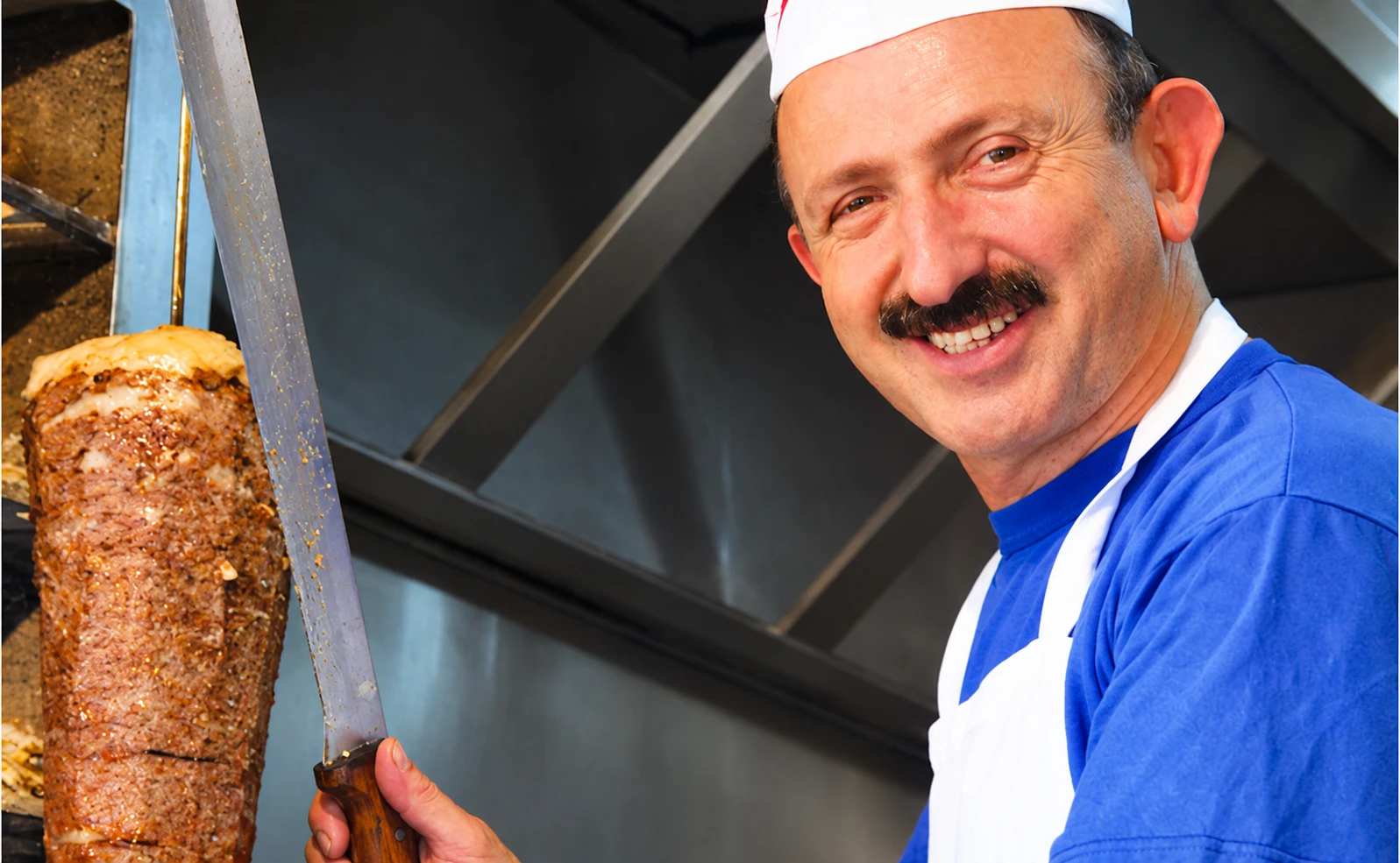 Hüseyin Usta işinin başında